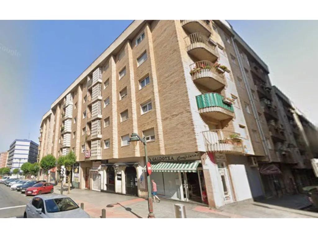 Välivaade - Flat with Garage in Calle de Karmelo