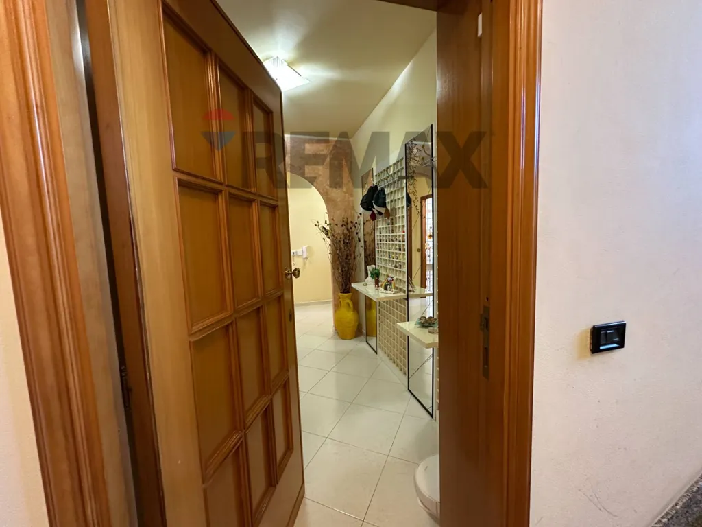 Esik - Lakefront Apartment with Terraces in Colledimezzo