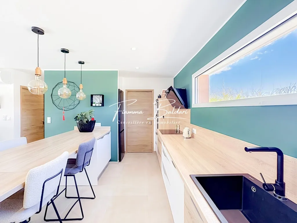 Cuisine - Villa contemporaine avec piscine à l'ouest