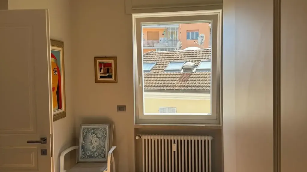 hallway_entrance