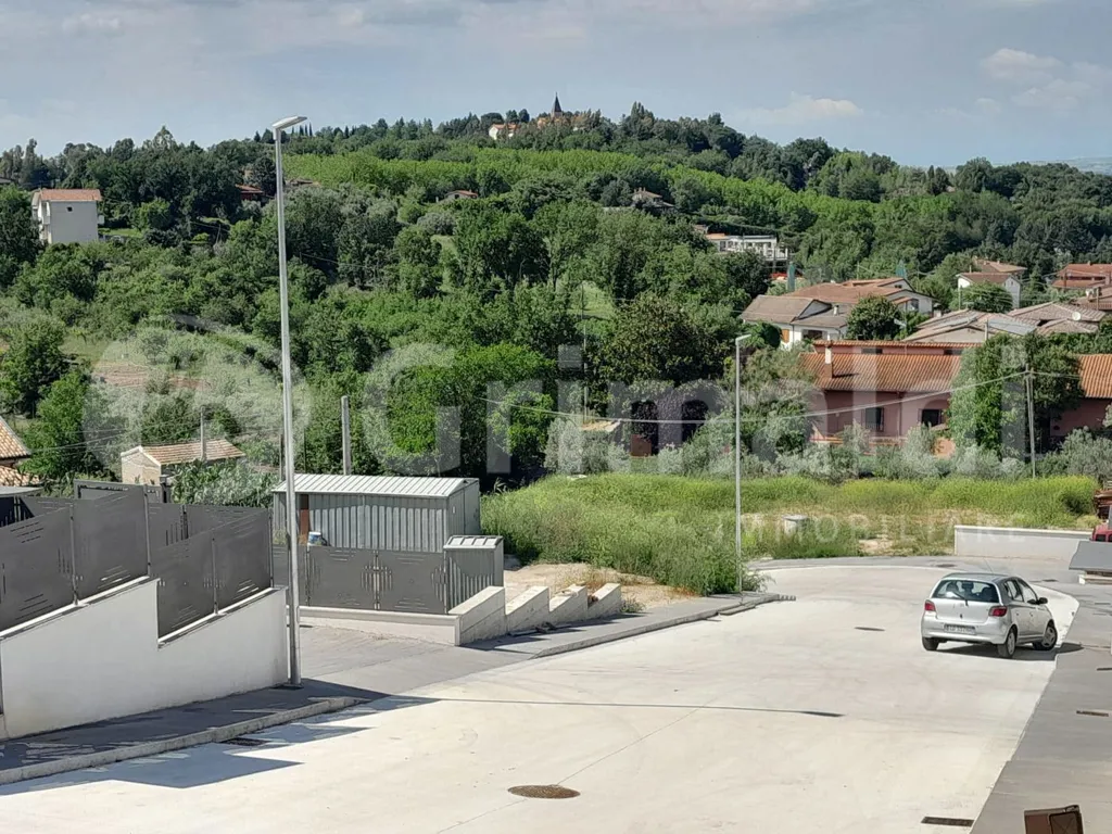 New Villa with Private Garden in Benevento
