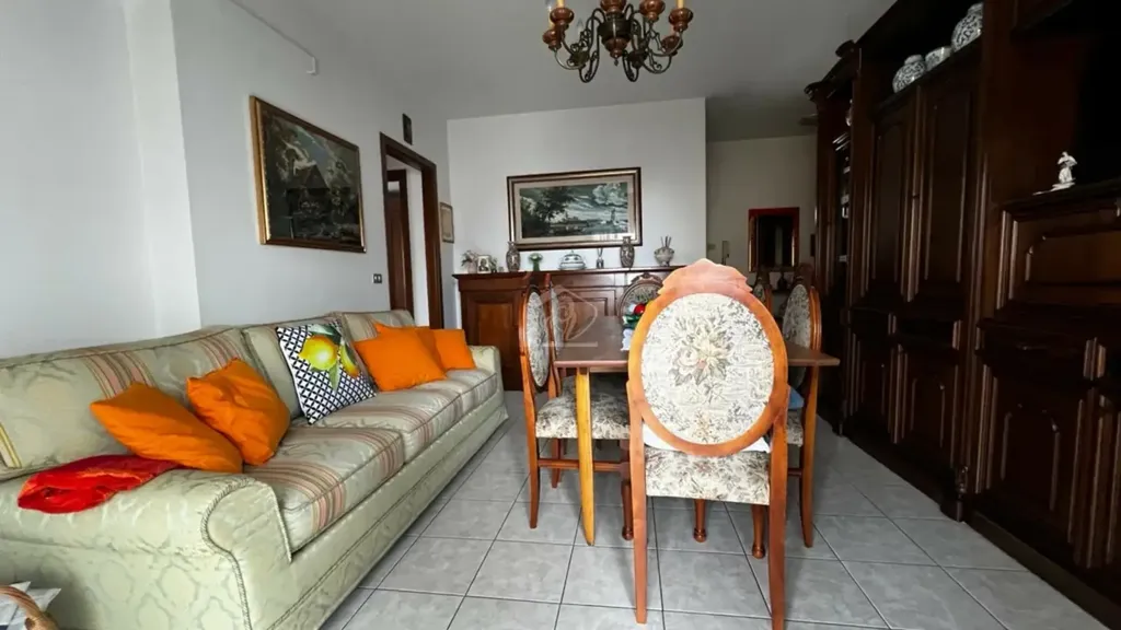 Dining Room - Apartment with Balcony in Central Suzzara