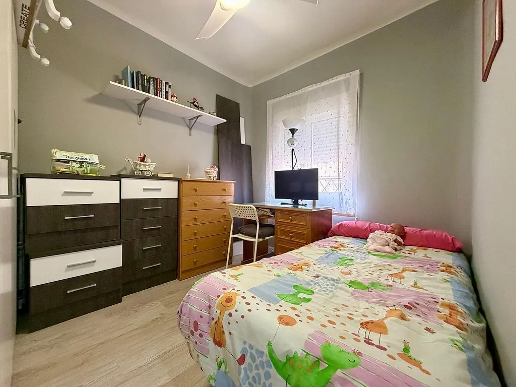 Chambres - 2-Bedroom Flat with Terrace in Carabanchel