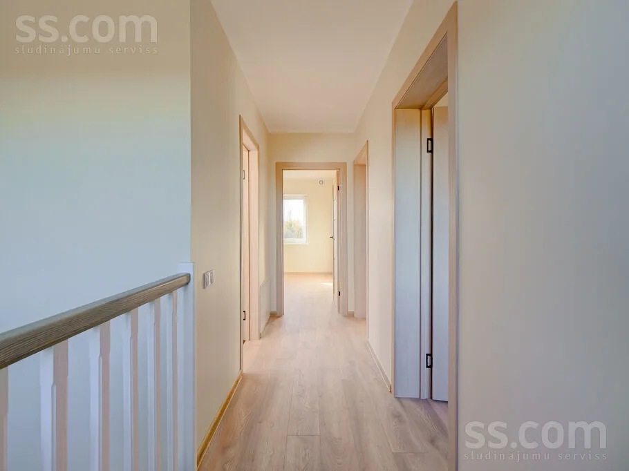 Esik - Two-Storey House with Terrace in Ielejas