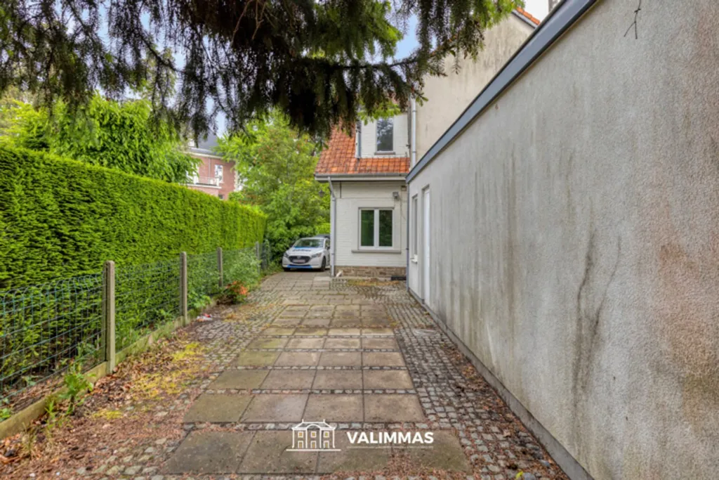 Välivaade - Charming Three-Storey House with Garden in Asse