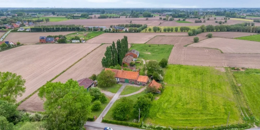Vue aérienne - Boerderie avec Jardins à Beernem