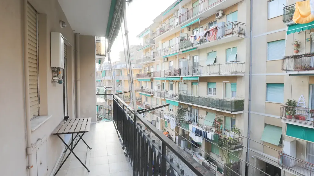 Balcon - Apartment with Private Parking in Genoa