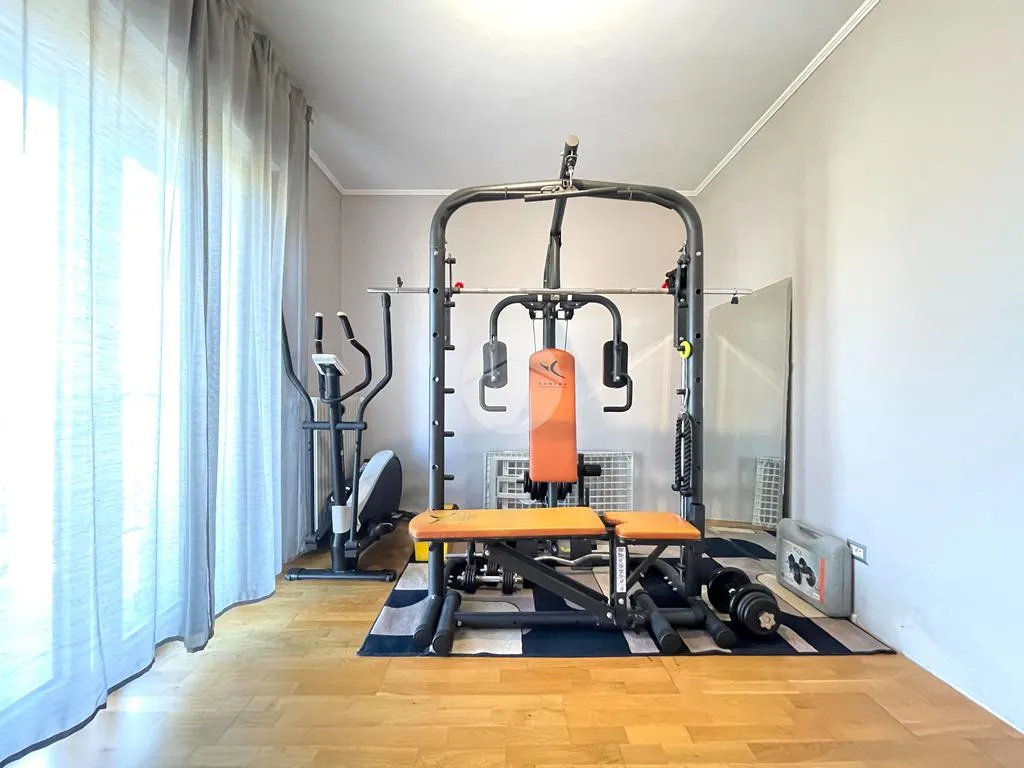Pièces - Renovated Apartment with Mountain View in Brescia