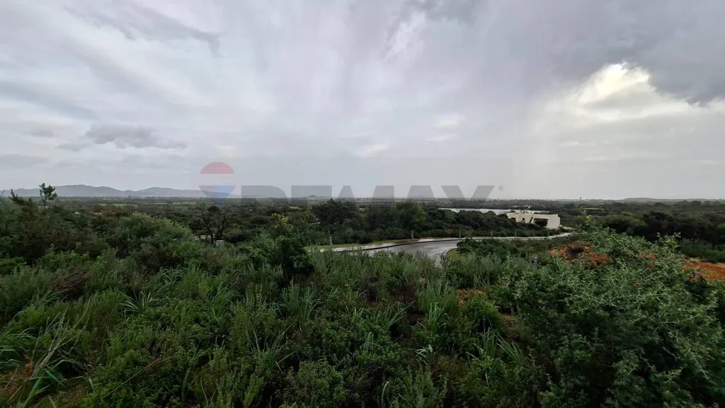 Jardin - Buildable Land with Sea View in Is Molas