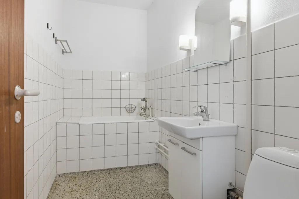 Vannitoad - Condo with Balcony in Åbyhøj