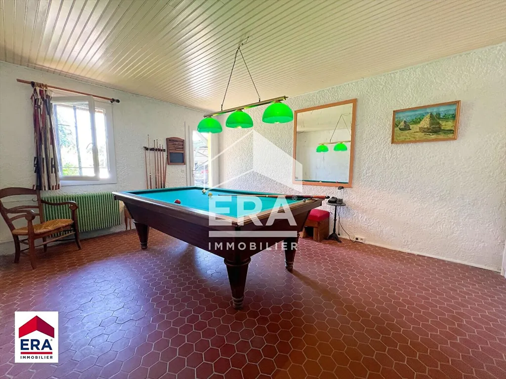 Stanze - Spacious House with Pool in Bédarrides