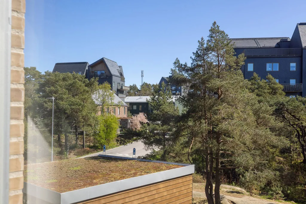 Balcon - Modern Apartment with Balcony in Nya Hovås