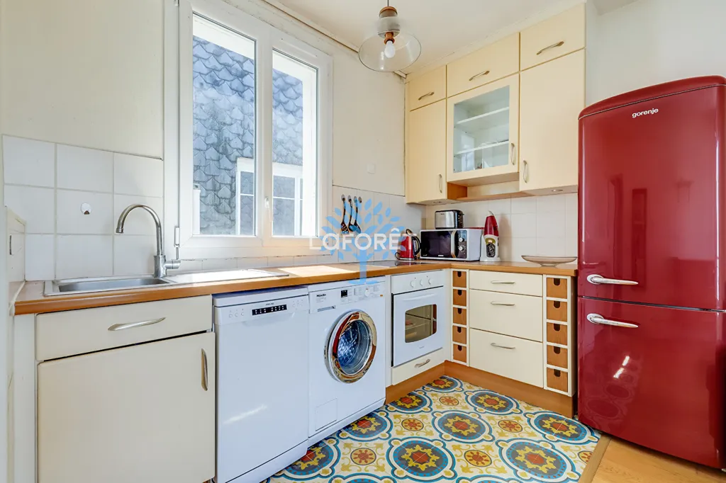 Köök - 2-Bedroom Paris Flat with Balcony
