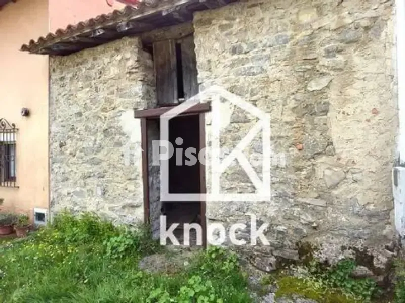 Giardino - Stone House with Sea and Mountain Views in Gobiendes