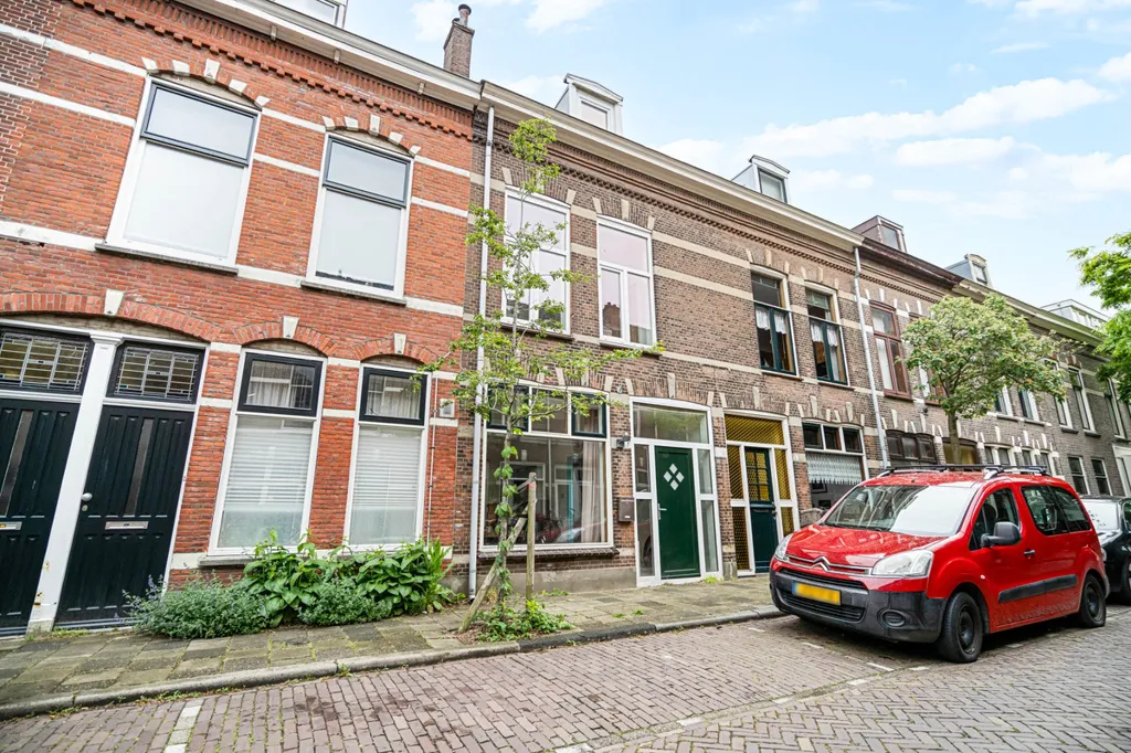 Exterior - Characterful Detached House with Garden in Leiden