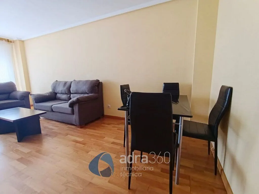 Soggiorno - Apartment with Terrace in Lardero