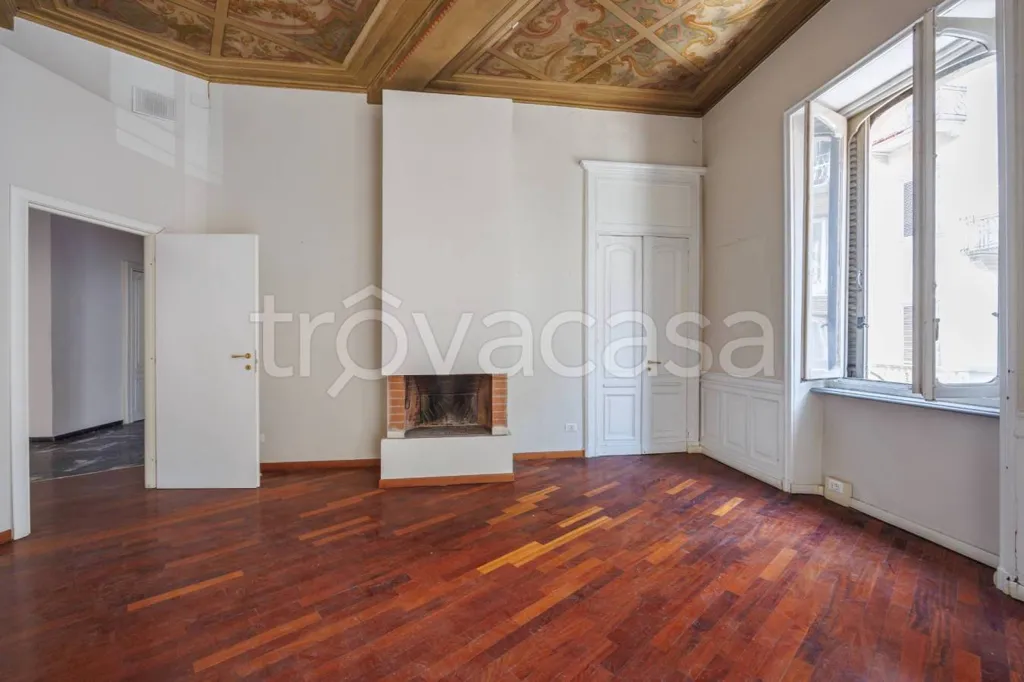 Living Room - Liberty Style Apartment with Bow Window in Turin