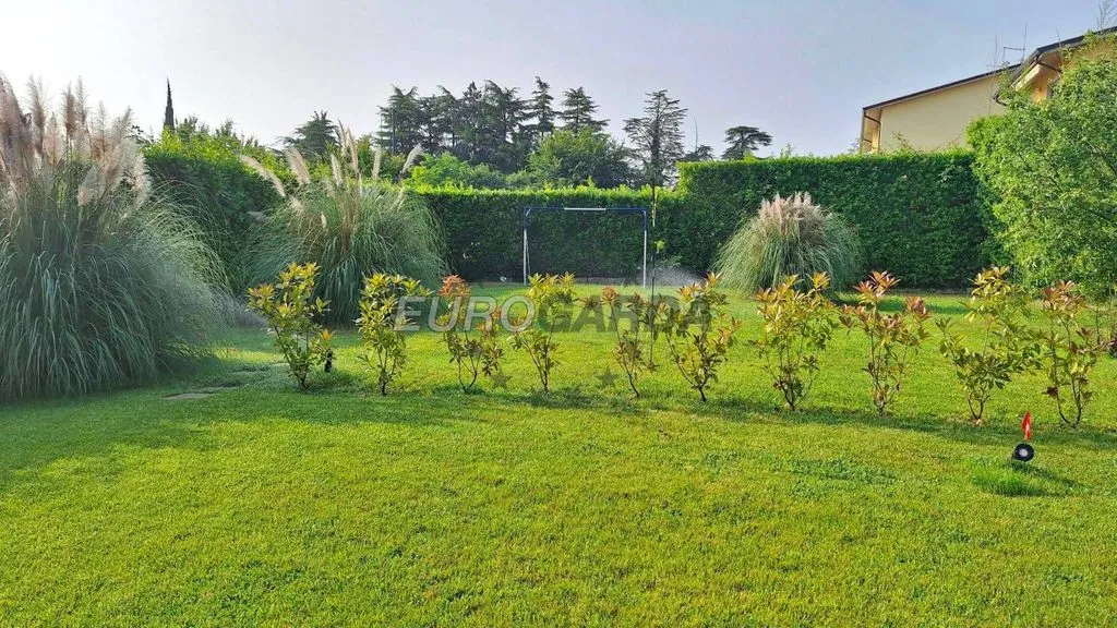 Aed - Villa with Pool in Lazise