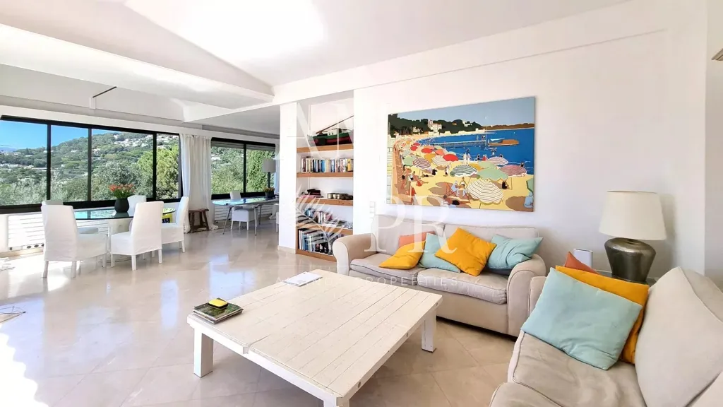 Soggiorno - Villa with Sea View in Cannes