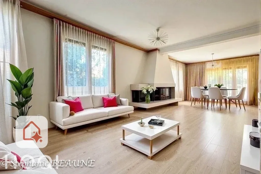 Elutuba - Five-Bedroom House with Garden in Eaubonne Centre