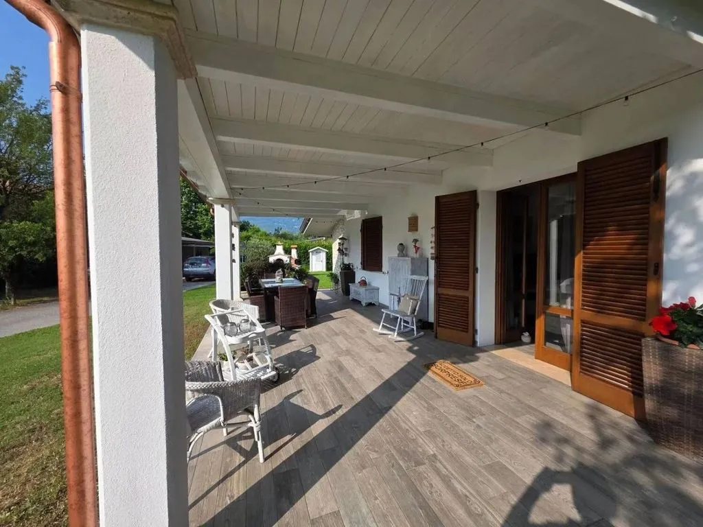 Terrazza - Rustic Villa with Sea Access in Pietrasanta