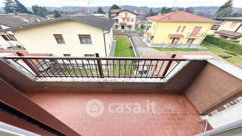 Rõdu - Bright Triplex with Balcony in Castiglione Olona