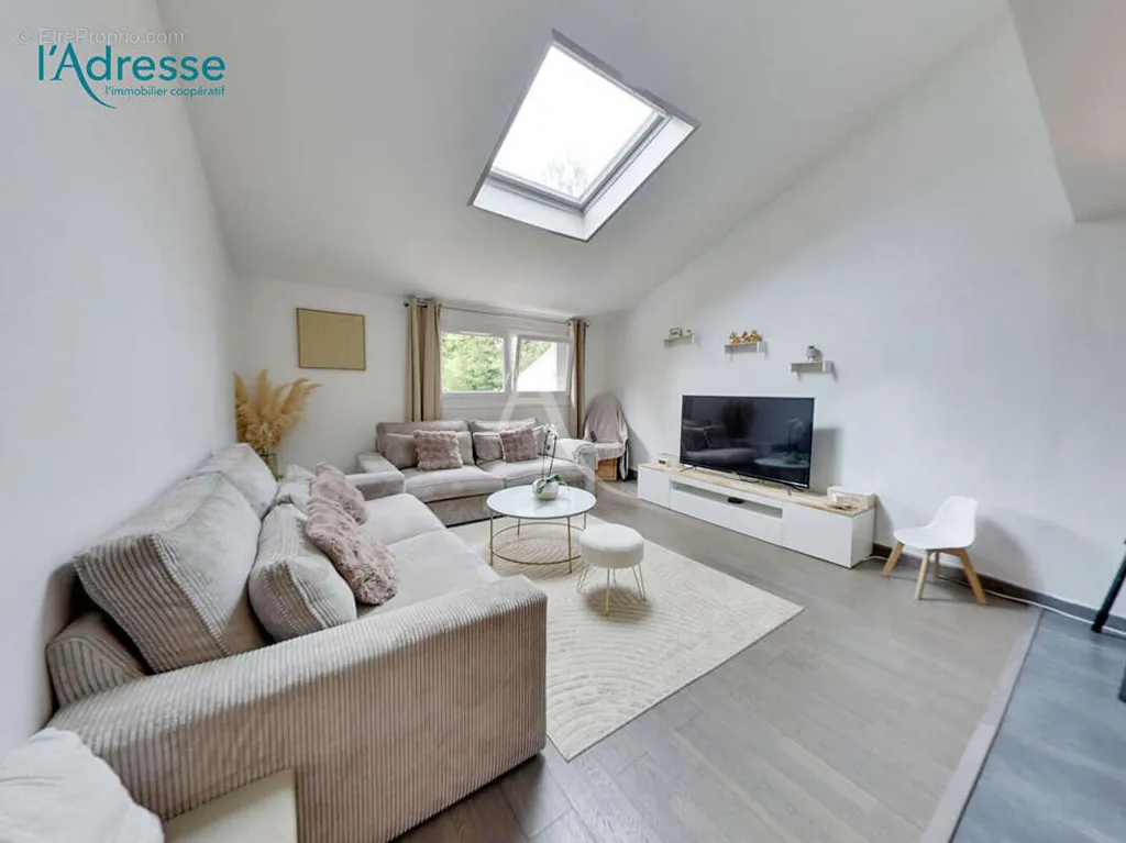 7-room house in Champs-Sur-Marne