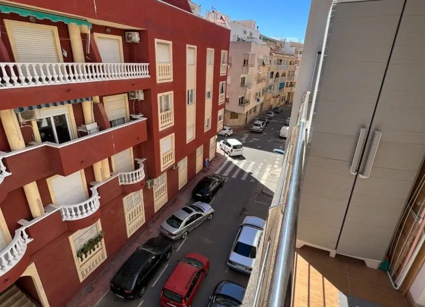 Balcone - Modern Apartment with Pool near Torrevieja Beach