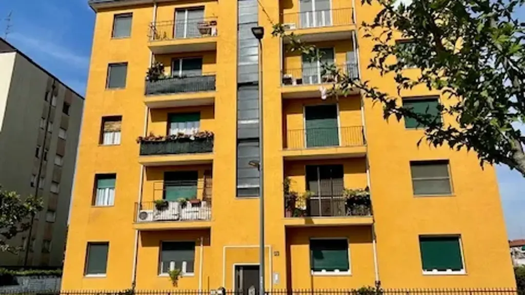 Appartement 2 pièces à IT