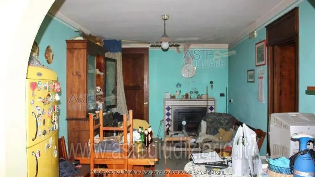 Séjour - Residential Property with Attic in Teggiano