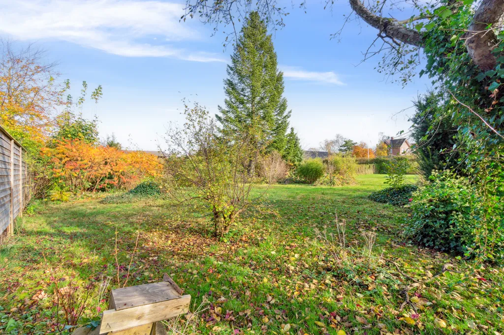 Buildable Plot with Garden in Brande