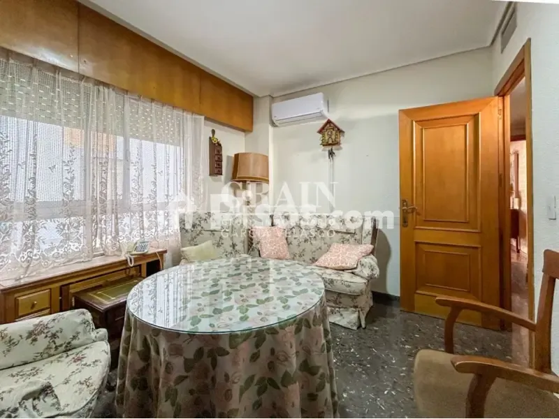 Dining Room - Apartment with Balcony in Albacete Centre