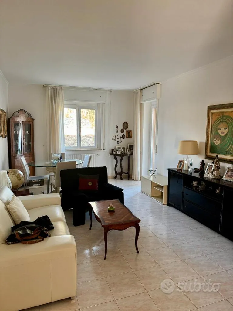 Elutuba - Apartment with Balcony in Central Zone