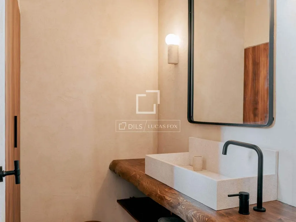 Vannitoad - Renovated Villa with Pool in Es Llombards