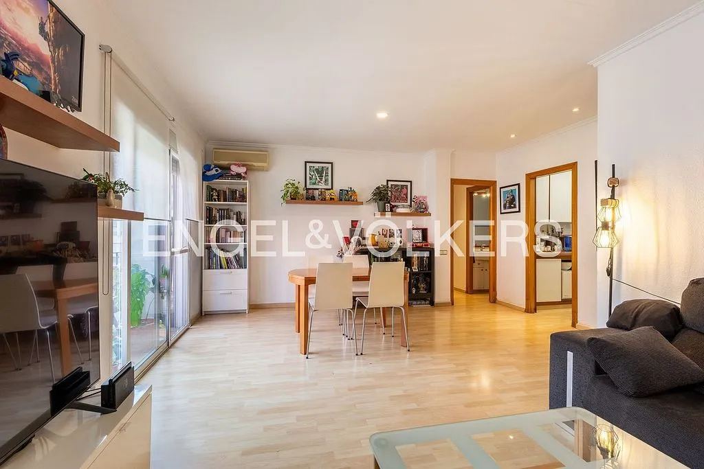Elutuba - T2 Flat with Balcony in Valencia