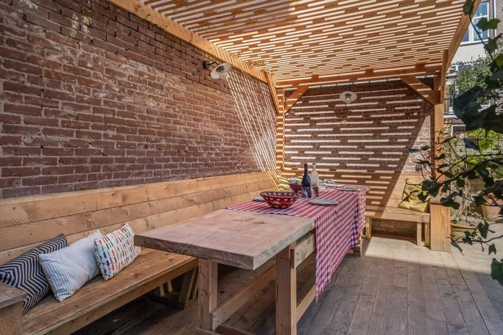 Terrasse - Mansion with Garden in The Hague's Statenkwartier