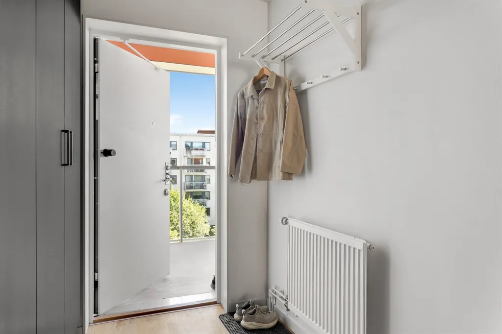 Ingresso - Terrace Flat with South-West Balcony in Sundbyberg