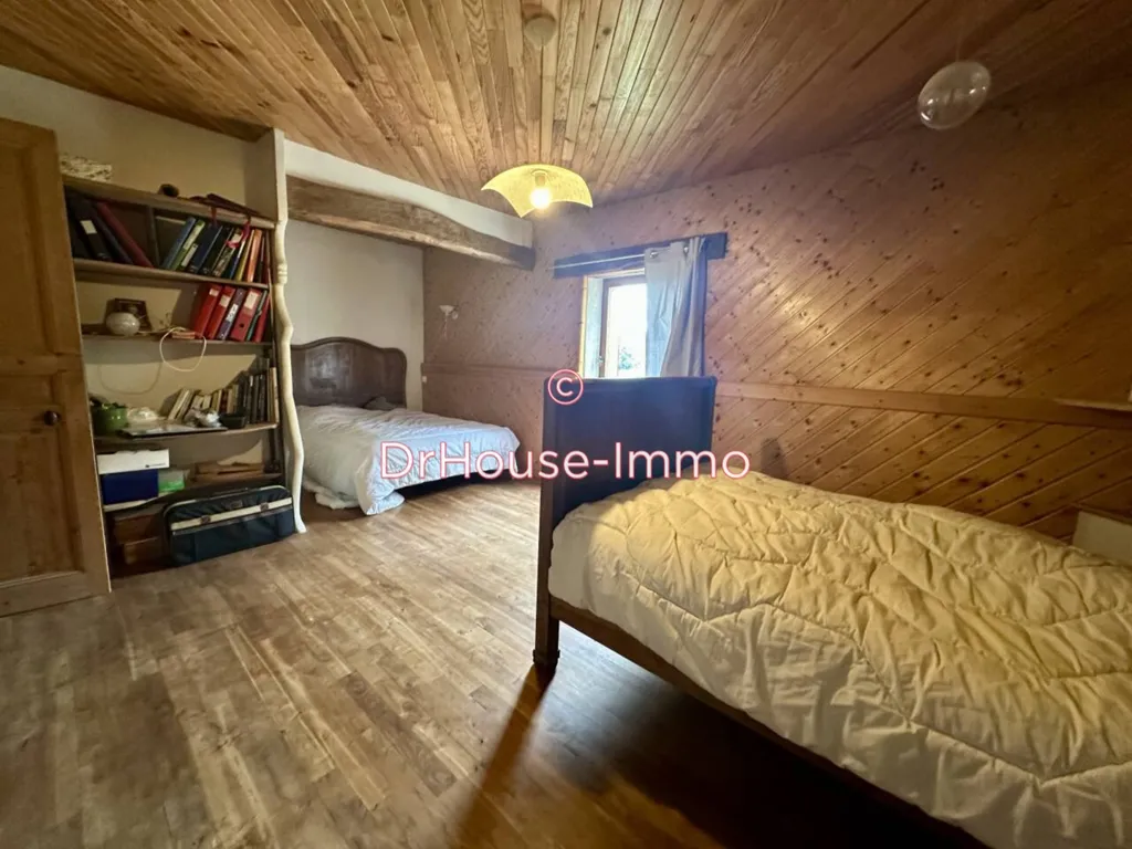 Bedrooms - Six-Piece House with Garden in Upie