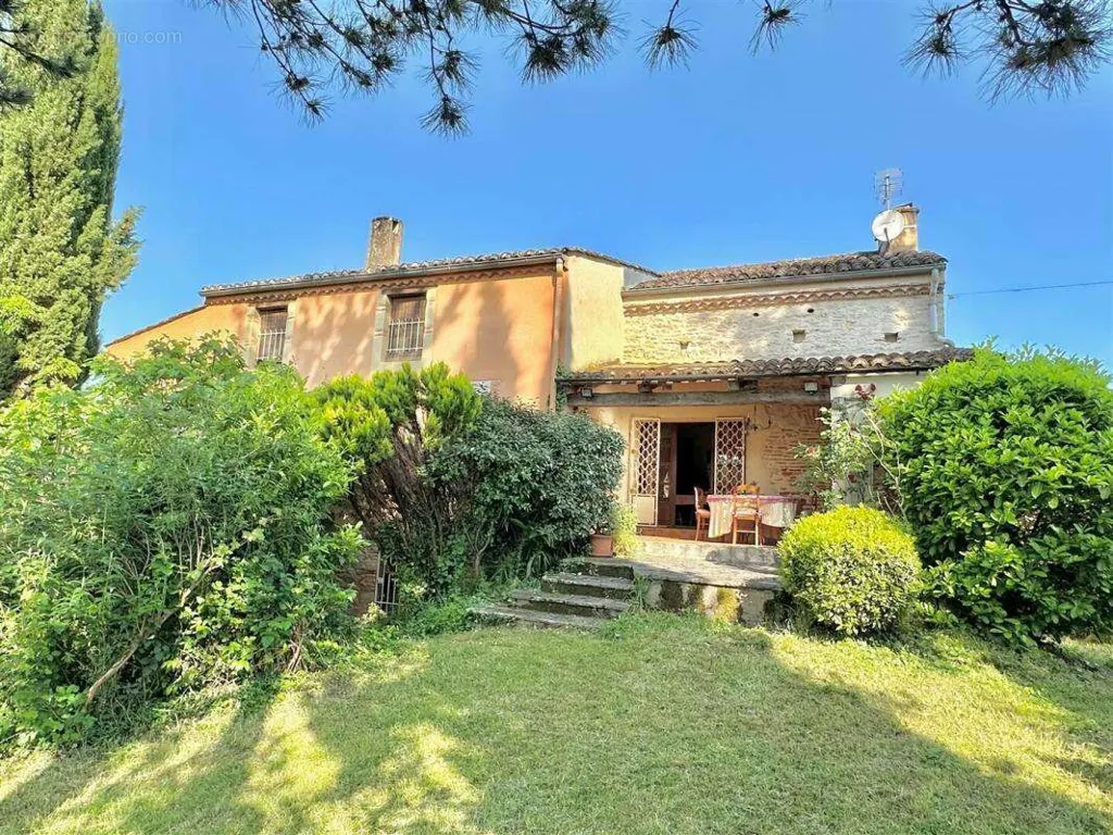 Extérieur - Maison de 5 Chambres avec Piscine à Cahors
