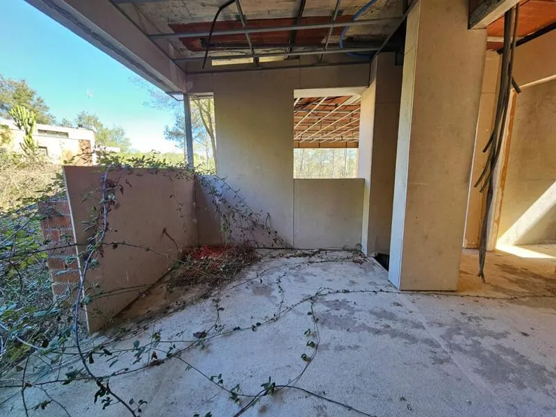 Pièces - Unfinished House with Potential in Olivella
