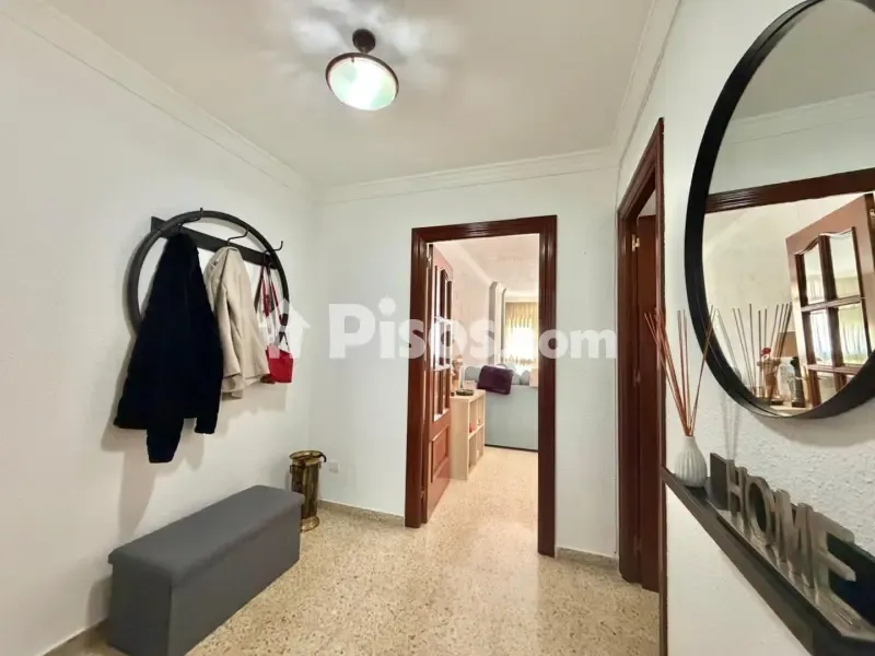 Esik - Reformed Apartment with Balcony in Héroe de Sostoa