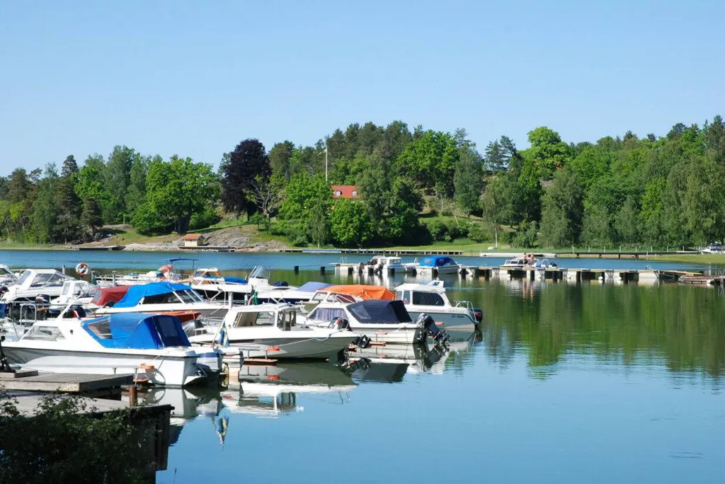 Apartment with Balcony in Brunn, Ingarö