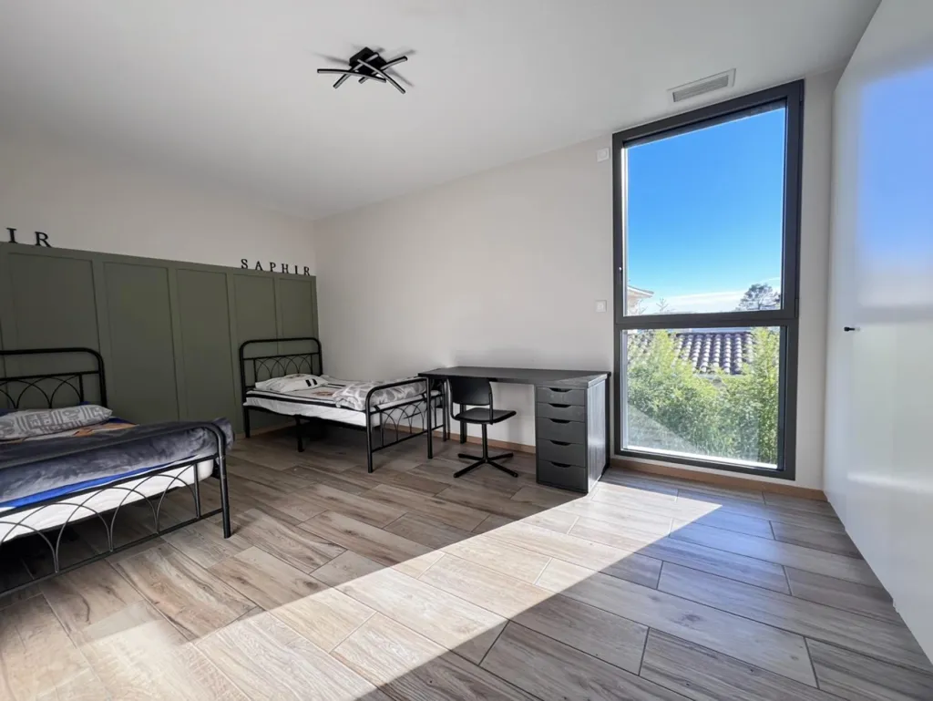 Chambres - Villa Contemporaine avec Piscine à Montarnaud