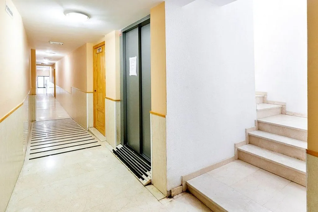 Esik - Apartment with Terrace in Pulianas