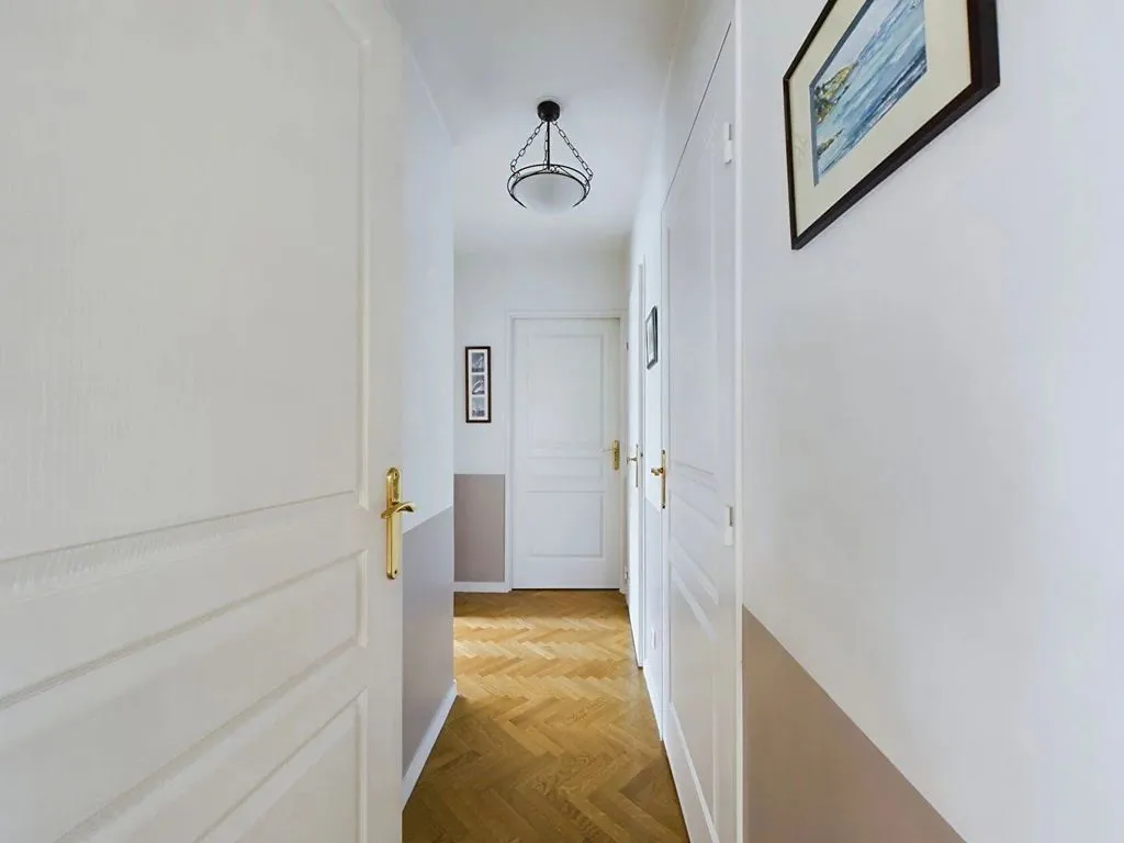 Esik - Luxury Flat with Terrace in Paris XVII