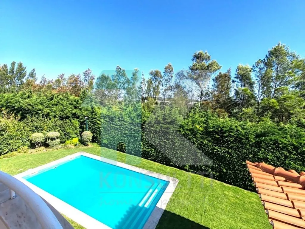 Piscina - Luxury Villa with Pool in Penha Longa, Cascais