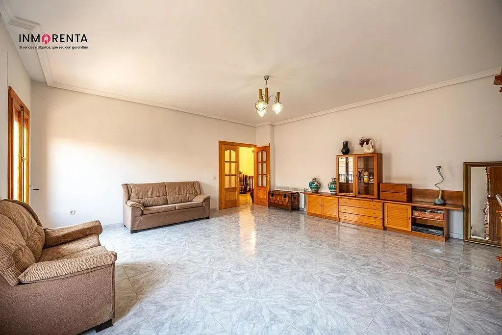 Elutuba - Detached House with Terrace in La Mata