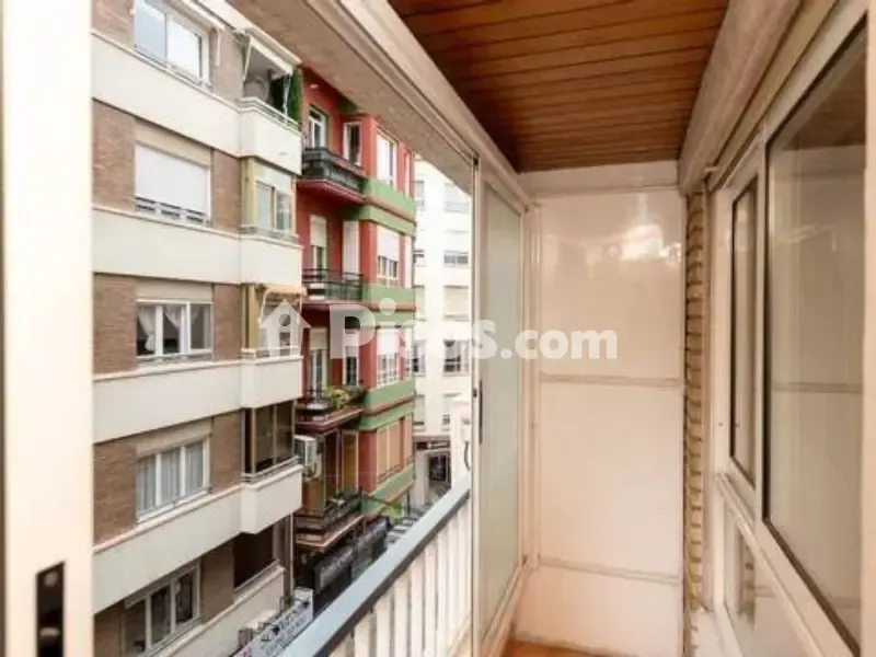 Balcone - Classically Styled Flat with Balcony in Traditional Centre