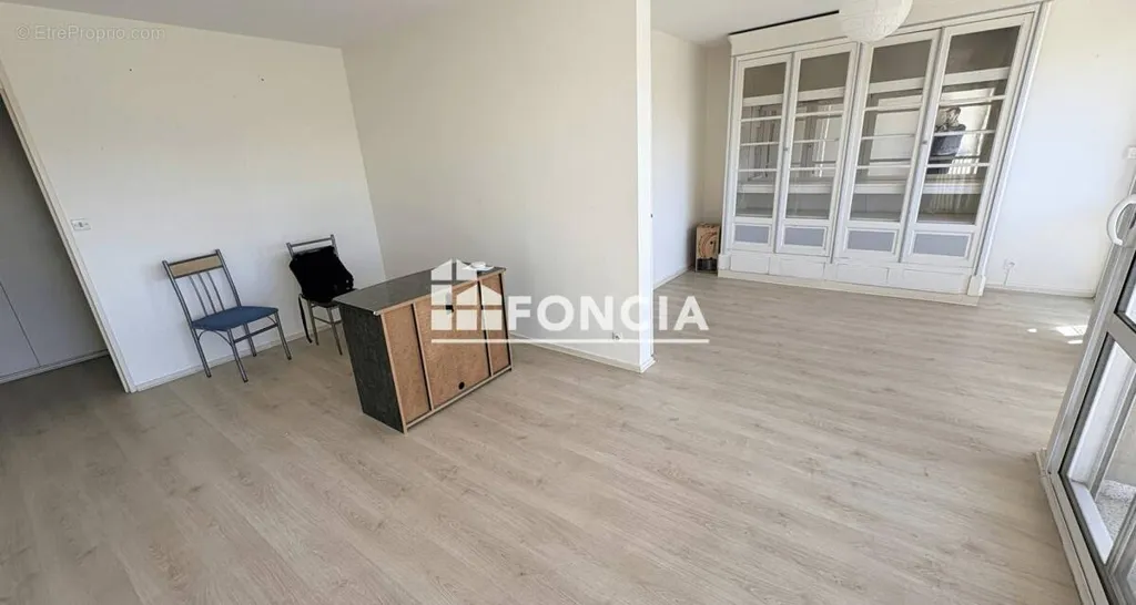 Chambres - Appartement Traversant avec Loggias au Bouscat