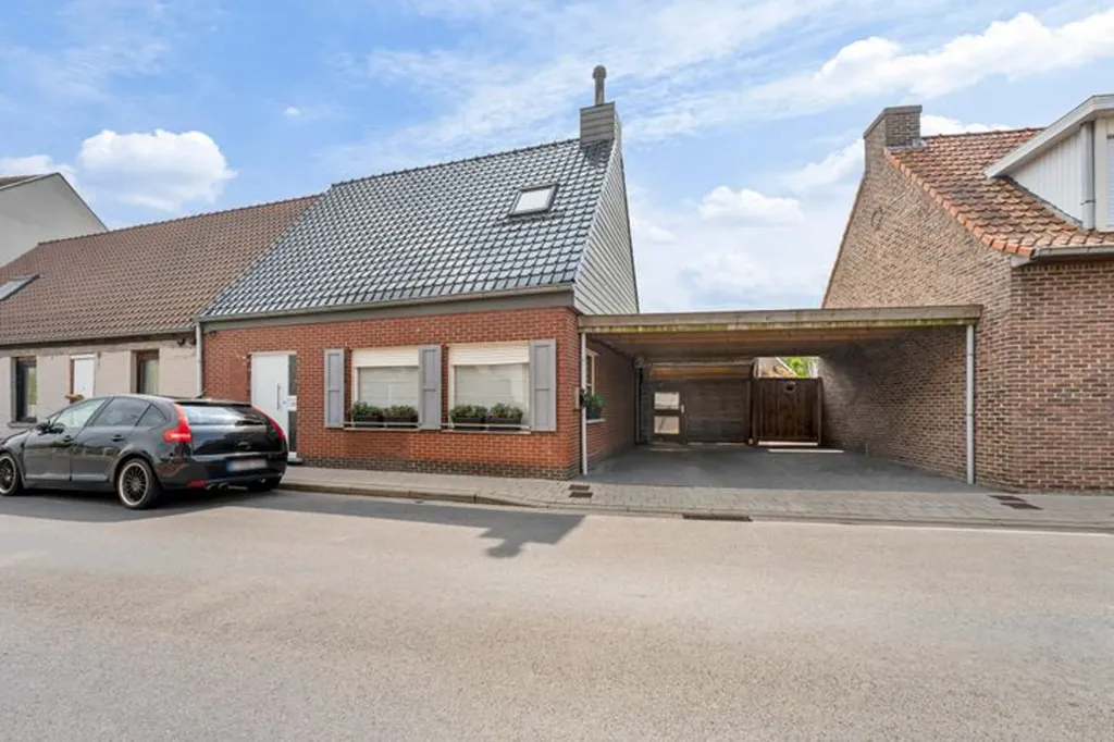 Välivaade - House with Swimming Pool in Wevelgem